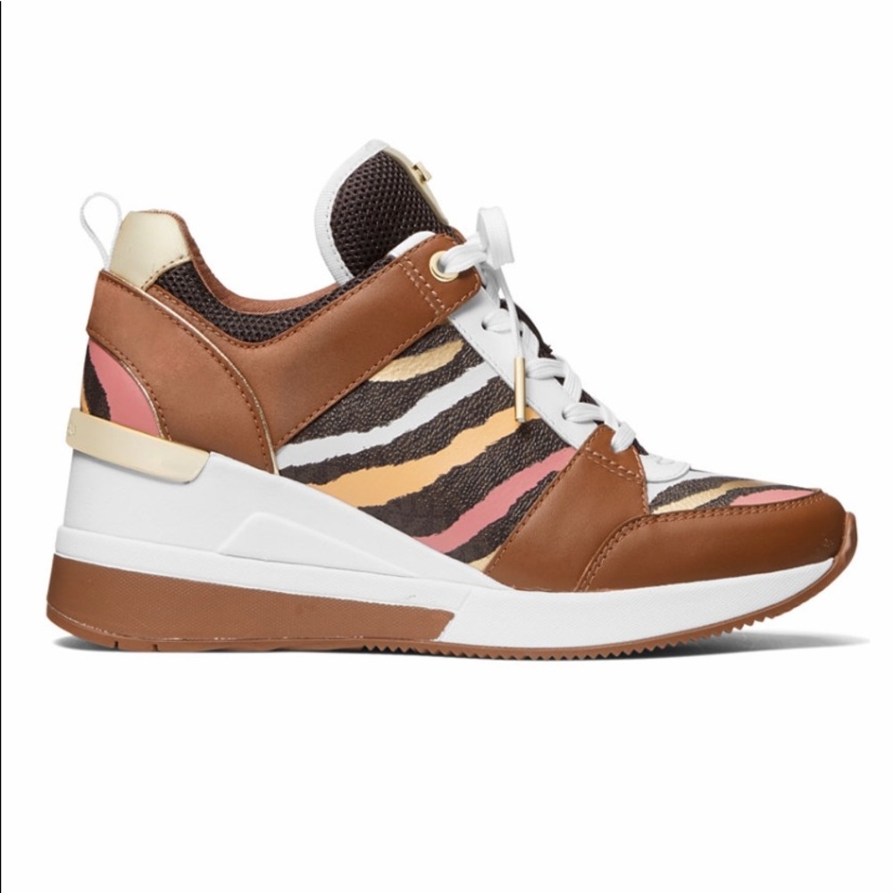 Sneackers - Picture 2 of 6